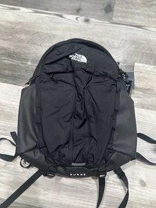 THE NORTH FACE Women's Surge Commuter Laptop Backpack, TNF Black/TNF Black,... - Afbeelding 1 van 12