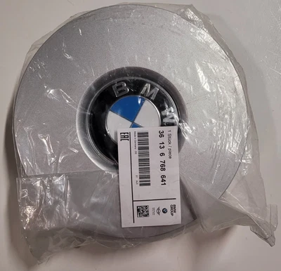 New BMW Wheel Hub Center Cap Genuine 36136768641. Select 735iL,735i, 525i Models Foto 1 de 4