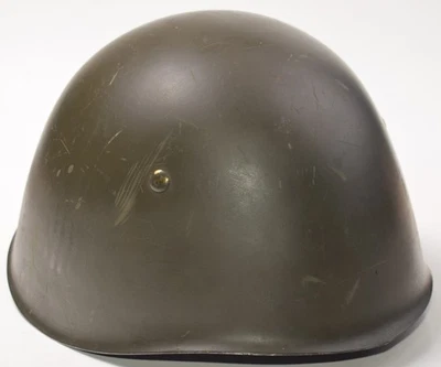 Casco M33 Italiano Segunda Guerra Mundial Guerra Civil Española Usado con Forro y Barbijo Foto 1 de 4