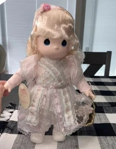Precious MOMENTS Doll Collection JANELLE w/Basket 1st Edition 1997 12" TAGS Vtg - Picture 1 of 9