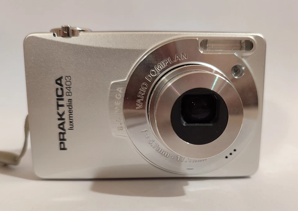 Camera Praktica Luxmedia 8403 8.0MP Silver Compact Digital Camera Tested Work - Image 1 of 4