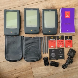 3 ZEPSUTE Apple Newton H1000 MessagePad *PRZECZYTAJ OPIS * Etui Karty rysika Adapter - Zdjęcie 1 z 17