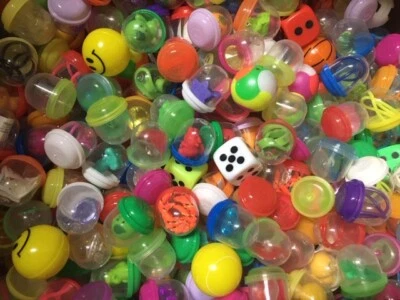 GumballStuff Exclusive 1 inch Vending Machine Capsules Toy Mix 250 pieces