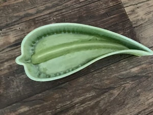 Vintage Royal Haeger Pottery Green Drip Pea Leaf Abstract Dish Holder MCM - Picture 1 of 14