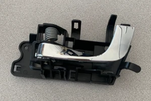 04-09 CADILLAC SRX FRONT LEFT INTERIOR HANDLE 257078894 USED OEM - Picture 1 of 9