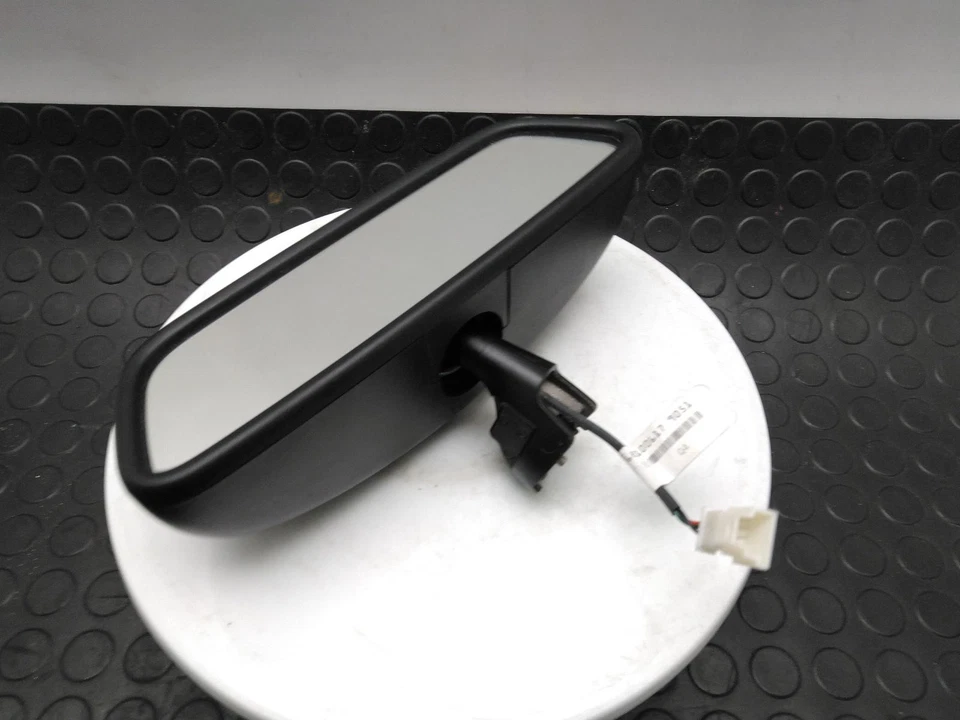 MERCEDES GLA CLASS Interior Mirror 2013-2020 A1768100617  - Bild 1 von 4