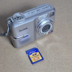 Kodak EasyShare C743 7.1MP Silver Compact Digital Camera 2GB Memory Card - Picture 1 of 10