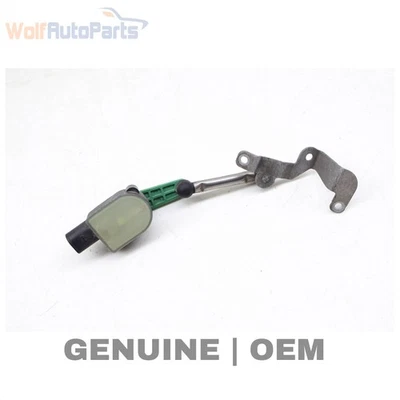 AUDI TTS QUATTRO COUPE MK2 - Sensor de nivelación de faros traseros derechos con acoplamiento Foto 1 de 4