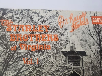 AUTOGRAPHED RALPH STANLEY 1970s VG++ Vol. 1 That Little Old Country LP33 Foto 1 de 4