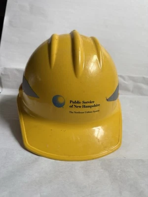 Casco de construcción de seguridad con logotipo de servicio público Bullard modelo C30. Foto 1 de 4