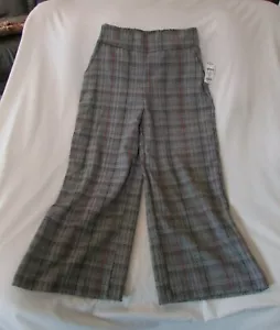 Ladies "Candie's" Size XSmall Black/Red Plaid ElasticWaist PullOn WideLeg Capris - Picture 1 of 5