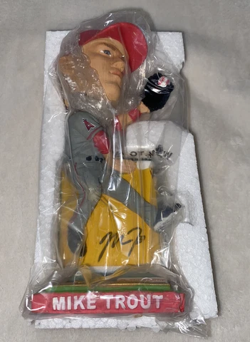 Mike Trout Bobblehead 2012 Wall Catch Angels Baseball Rookie Of The Year Cover