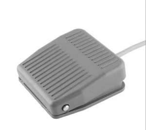 Interruttore a pedale Pedale 24V AC 250V 10A 1 NO 1 NC - Bild 1 von 1