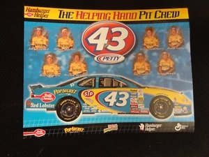 THE PETTY ENTERPRISES #43 PONTIAC AND THE HELP HAND PIT CREW BILD - Bild 1 von 6