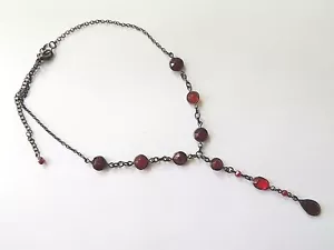 Joli collier négligé Napoléon III métal & perles de verre rouges bijoux ancien - Imagen 1 de 5