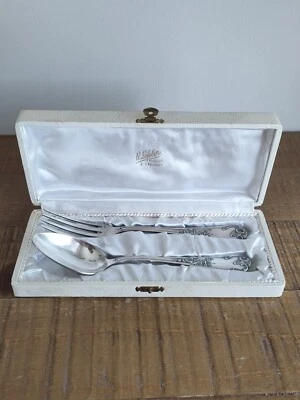 Service Bapteme Couvert en Métal Argenté Fourchette Cuillère Poinçons MG Cloche  - Photo 1/4