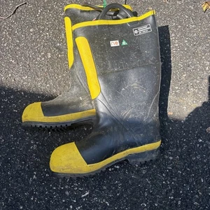 Black Diamond Honeywell Rubber Fire NFPA Boots Men's Size 11.5 WIDE - Picture 1 of 6