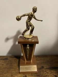 Vintage 1960’s Art Deco Bowling Trophy - Wood Metal - 9” Tall - Bild 1 von 5