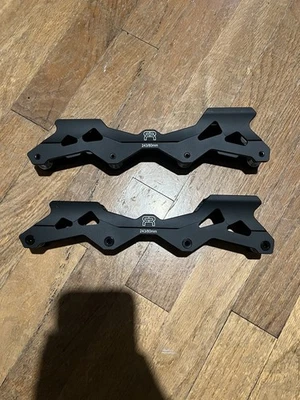 FR Skates 4D Flat Inline Skate Rahmen 243mm 4x80 + Achsen + Abstandshalter - Bild 1 von 4