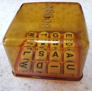 Vintage Boggle Letter Game, Letters and Shaker Box with Lid - Picture 1 of 6