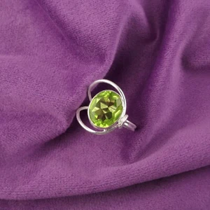 Green Peridot Gemstone 925 Sterling Silver Ring Handmade Jewelry Ring For Gift - Picture 1 of 3