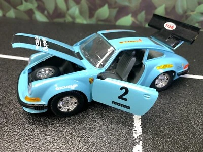 Coche Diecast Imperfecto 1:24 BURAGO PORSCHE 911 RALLY MOMO #2 Sin Caja COMO ESTÁ Foto 1 de 4