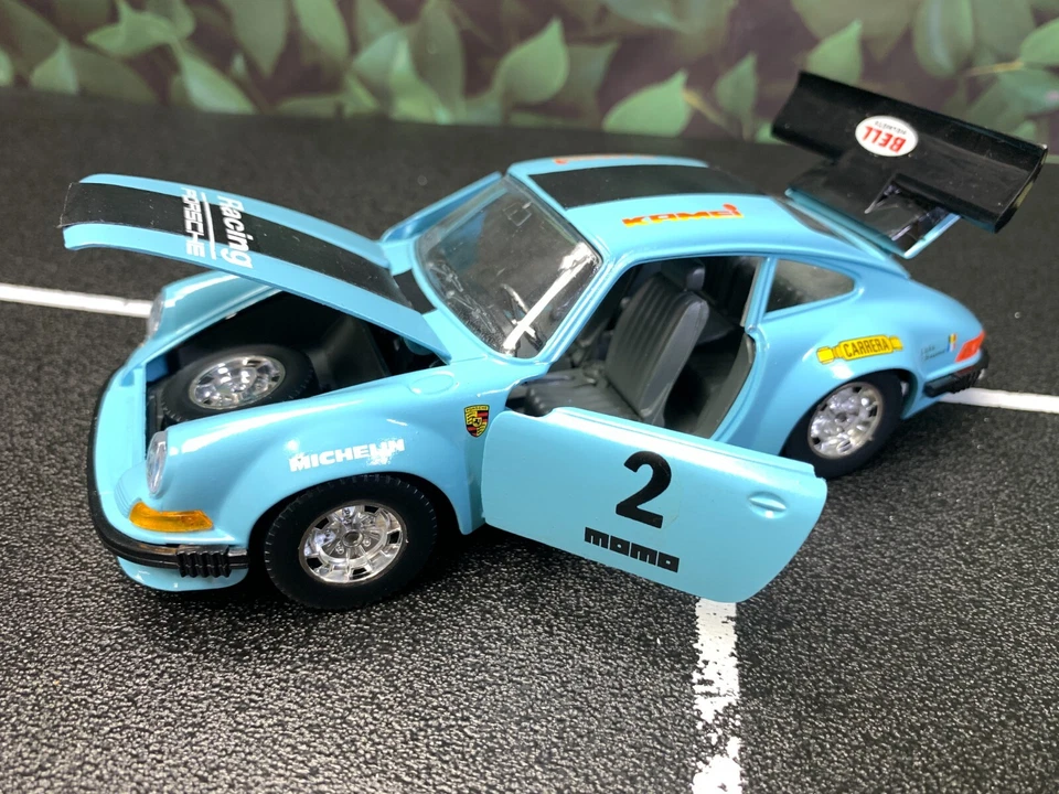 Coche Diecast Imperfecto 1:24 BURAGO PORSCHE 911 RALLY MOMO #2 Sin Caja COMO ESTÁ Foto 1 de 4