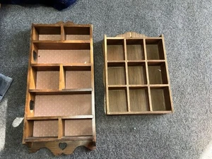 2 Wooden Shelves - Picture 1 of 9