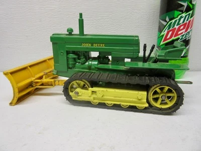 Eska John Deere 40 Crawler Tractor Farm Toy 1/16 Scale w/ Yellow Blade - Image 1 of 4