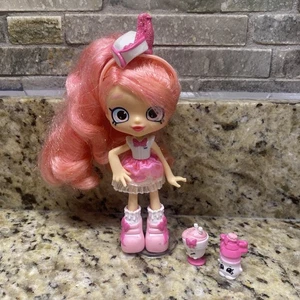 Muñeca Shopkins Shoppie World Vacation PINKIE COLA con 2 figuras y cepillo - Imagen 1 de 6