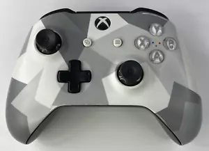 Xbox One Wireless Controller 1708 Winter Forces Camo FUNKTIONIERT OHNE AKKUDECKEL - Bild 1 von 7