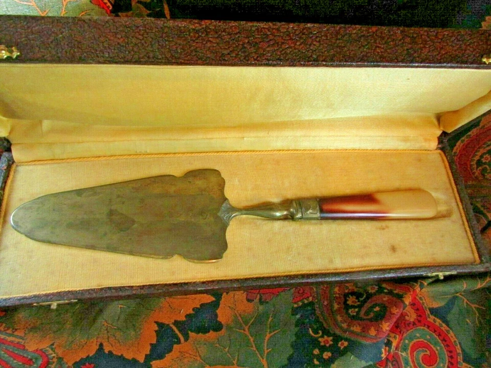 ancienne pelle a tarte gateaux vintage 1950 lame dorée coffret - Photo 1/1