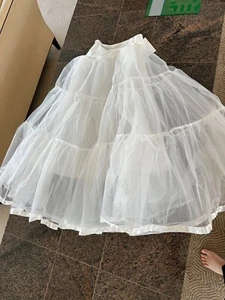 Astrid & Mercedes Veil + GRACE KARIN Women's White Petticoat Wedding Slip S - Picture 1 of 9