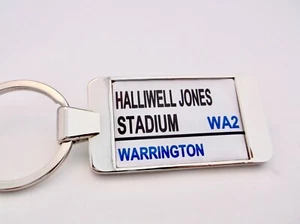 WARRINGTON LOBOS ESTADIO INSIGNIA DE CARRETERA SEÑAL DE CALLE LLAVERO LLAVERO PIN REGALO - Imagen 1 de 3