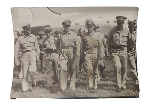 Real Photo General MacArthur Walks with Officer, PTO, 1945, Glossy JRR16 - Picture 1 of 5