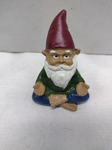 (Z63)Mini Garden Outdoor Gnome 2.75“ Statue Figure Red Hat long beard Meditation - Picture 1 of 2