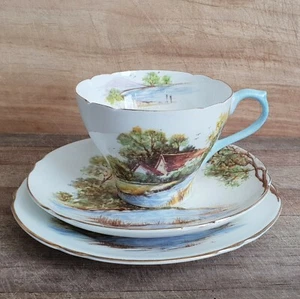 Trío de té Shelley ""Old Mill"" de colección hueso China Inglaterra - Imagen 1 de 11