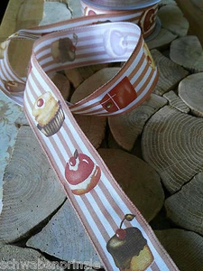 3m Muffin Cupcake Band  Dekoband Deko 40mm Draht Braun Creme Kirsche Törtchen - Bild 1 von 6
