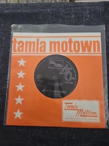 BEHIND A PAINTED SMILE - ISLEY BROTHERS (TAMLA MOTOWN TMG 693) - Picture 1 of 2