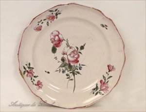 Assiette en Faïence Les Islettes Fleurs 18e - Picture 1 of 1