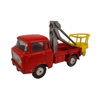 Corgi Toys 409 Jeep FC-150 Red Truck Hydraulic Aerial Platform Die-Cast Vintage - Image 1 of 4