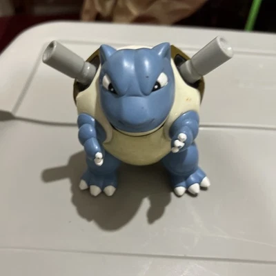 "FIGURA DE COMBATE POKÉMON Vintage BLASTOISE HASBRO TOY 2000 4"" Water Blaster B16" Foto 1 de 4