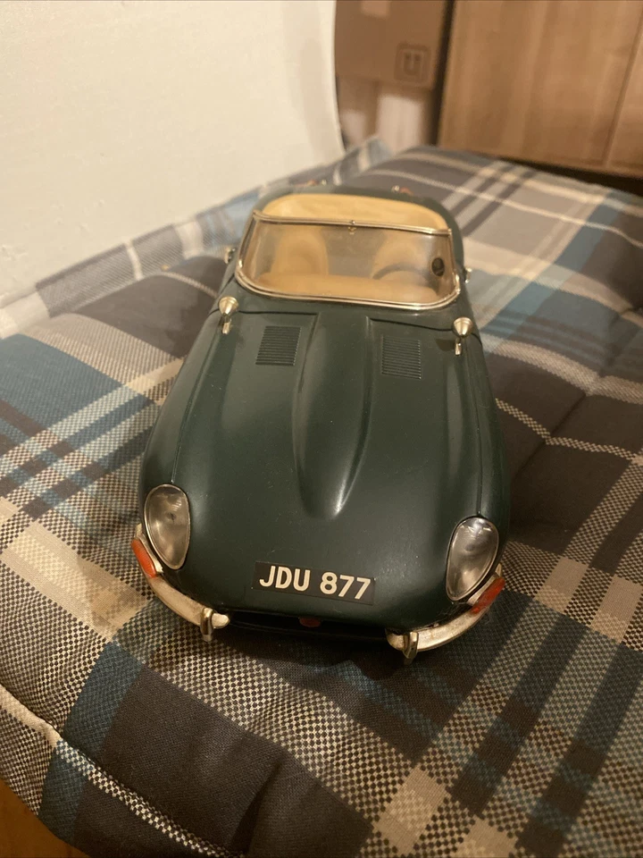 Modelauto Jaguar E 1961 - Bild 1 von 4