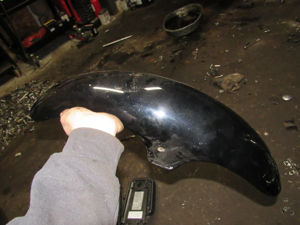 1996 铃木 vs1400 入侵者前挡泥板 — 第 1/1 张图片