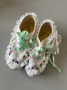 Vintage 1980er Schmetterlinge Canvas Schuhe verziert mit Spitze Blumen Mädchen Größe 11 - Bild 1 von 5