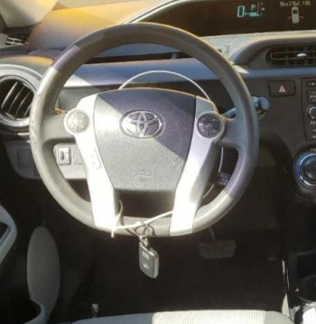 Airbag volante conductor Toyota Prius LH 2012-2014 FABRICANTE DE EQUIPOS ORIGINALES Foto 1 de 4