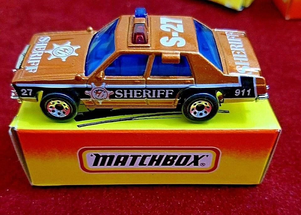 MATCHBOX CAJA AMARILLA LETRAS ROJAS/NEGRAS Lesney Superfast Foto 1 de 1