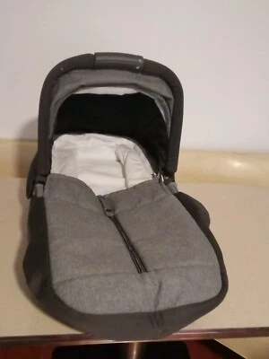 PEG PEREGO GRUPPO NAVETTA POP UP NAM TULIP BABY BASSINET GRAY / Black MINT ITALY - Image 1 of 4