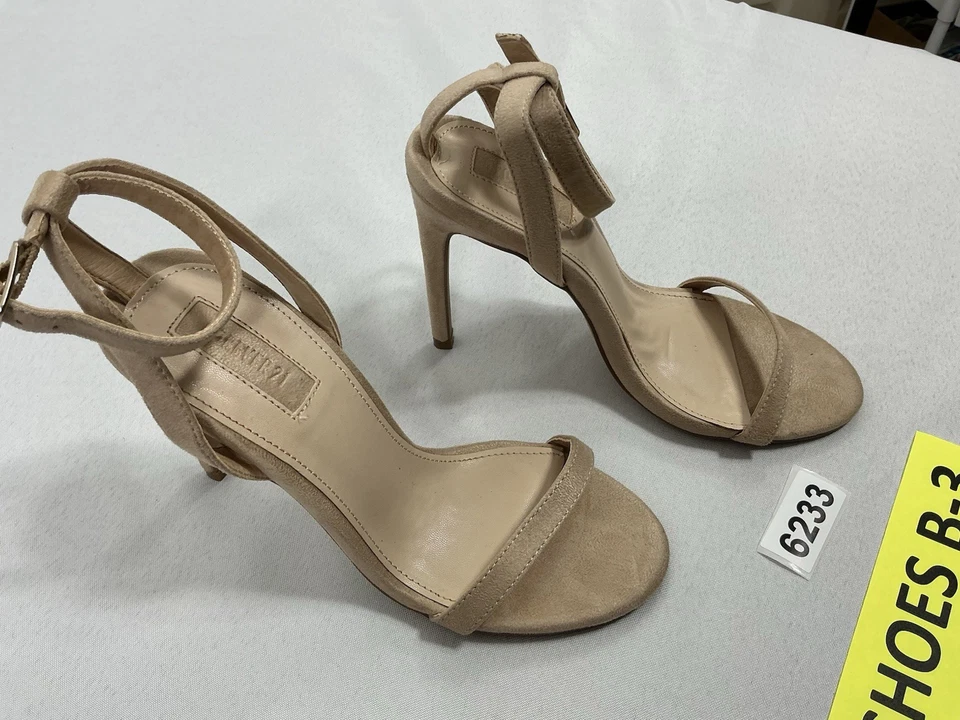 Sandalias de aguja para mujer Forever 21 con tiras beige talla 5,5 punta abierta Foto 1 de 4