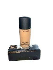 NWB MAC Studio Fix Foundation SPF 15 C4.5 A90 - Picture 1 of 4